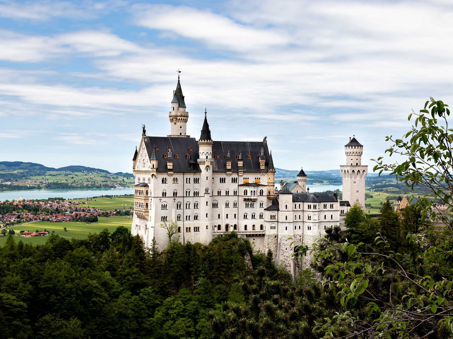 Schloss Neuschwanstein – Wellnesshotel Sommer Schloss Neuschwanstein – Wellnesshotel Sommer