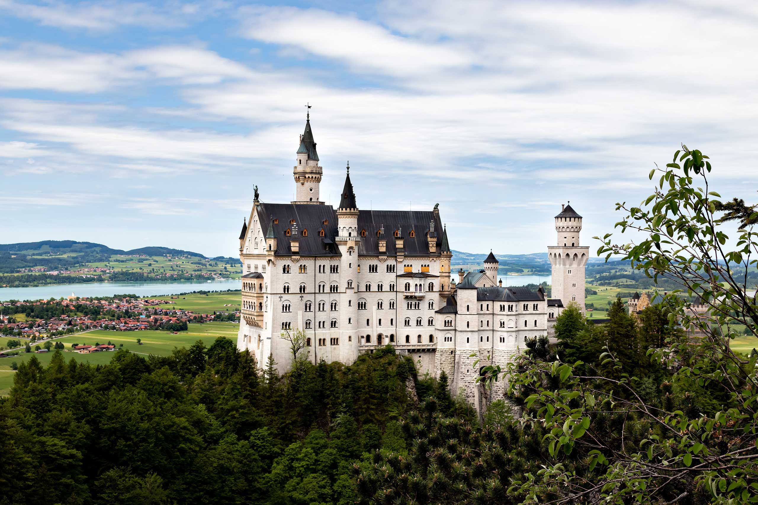 Schloss Neuschwanstein – Wellnesshotel Sommer Schloss Neuschwanstein – Wellnesshotel Sommer
